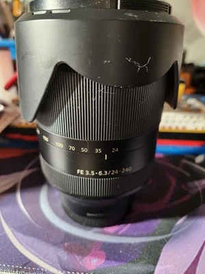 Lente Sony SEL 24-240 mm f/3,5-6,3 IF AF OSS zoom montura E como nueva #943 Foto 1 de 4
