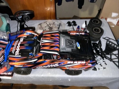 Traxxas Slash 4x4 VXL 1/10 Brushless  - Image 1 of 4