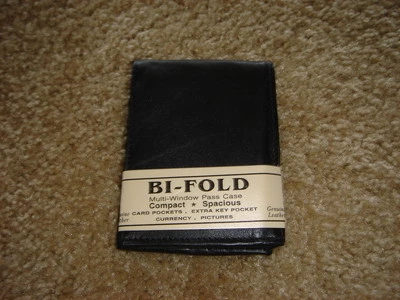 Cartera de cuero genuino artesanal para hombre nueva con imperfecciones cremallera rota. Foto 1 de 2