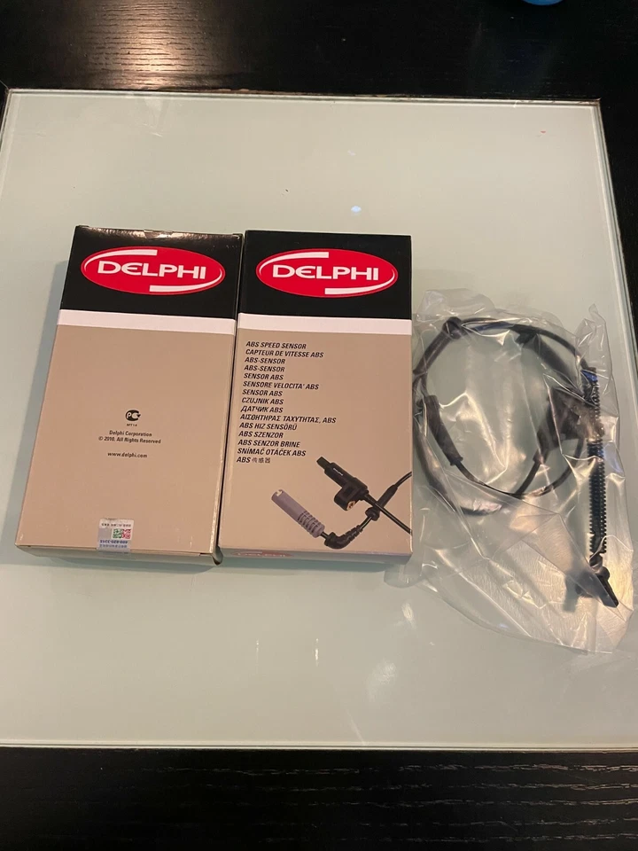 2 датчика скорости передних колес ABS Delphi от оригинального производителя для Land Rover LR2 LR001056 - Изображение 1 из 1