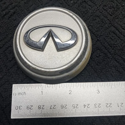 2003-2004 Infiniti G35 OEM Center Wheel Hub Cap Rim Lug Dust Cover 73668 F0842 Foto 1 de 4