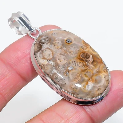 Ciondolo pietra preziosa forma ovale corallo fossile fatto a mano bellissimi ... - Immagine 1 di 4