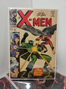X-MEN #29 1967 Marvel Silver Age Werner Roth Cover Art - Picture 1 of 7