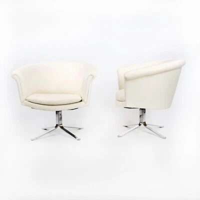 1970s Nicos Zographos Bucket Swivel Armchair in White Leather Polished Stainless - Image 1 of 4