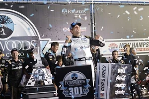 NASCAR SUPERSTAR ARIC ALMIROLA WINS NEW HAMPSHIRE 8X10 PHOTO W/BORDERS - Picture 1 of 1