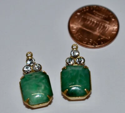 ВИНТАЖНЫЕ ВОСЬМИУГОЛЬНЫЕ СТЕКЛЯННЫЕ СТРАЗЫ ПОДВЕСКА БИСЕР • 10 x 18 мм • ФАРФОР НЕФРИТОВЫЙ ЦВЕТ - Изображение 1 из 3