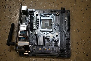 ASRock Z370M-ITX/ac Motherboard (LGA 1151) w/ Cooler Master Hyper 212 Evo - Picture 1 of 6
