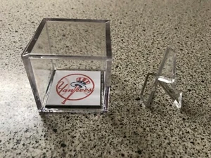 New York Yankees Custom MLB World Series Champions Ring Display Case w/Stand - Picture 1 of 2