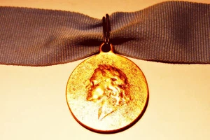 RUSSIAN IMPERIAL POLTAVA MEDAL .1709-1909. - Picture 1 of 1