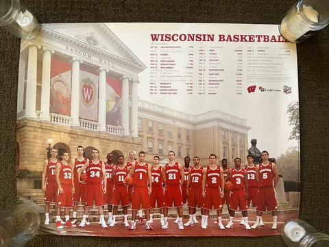 WISCONSIN BADGERS 2013-2014 MENS BASKETBALL POSTER 18x24” Cover