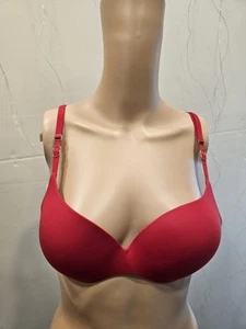 Victoria’s Secret Bra 34B Incredible  Perfect Shape Underwire Color Red - Picture 1 of 6