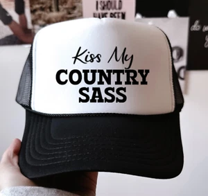 Cappello camionista Kiss My Country Sass, nero, uomo e donna marca Otto - Foto 1 di 5