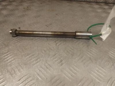 Yamaha XS1 650 Twin 1970 70 Front Wheel Spindle Axle 15mm - Imagem 1 de 4