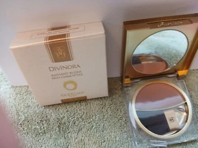 Guerlain Divinora Blush Eclat .15 Oz # 565 Brun Ombre  NIB Super Rare - Image 1 of 4