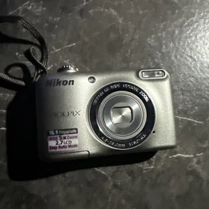 nikon coolpix l27 16,1 megapixel argento �� - Foto 1 di 7