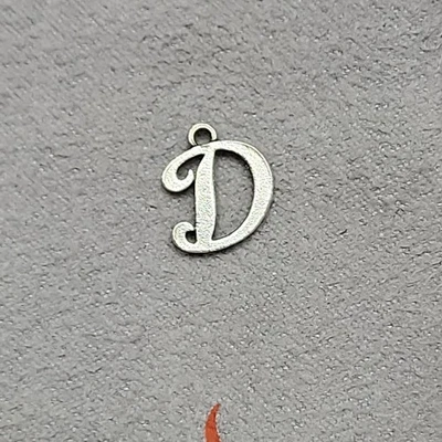 Berloque James Avery 925 prata esterlina escrita inicial D - Imagem 1 de 3