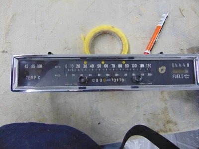 Cuadro de instrumentos Rover TC, estado desconocido, uso para piezas o como núcleo para reconstrucción Foto 1 de 4
