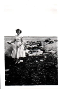 Donna a Stream Life in Danimarca 1900 - 50 rara foto d'epoca dimensioni piccole 9x6 cm - Foto 1 di 1
