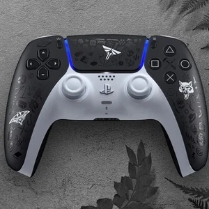 Pack 2 DualSense PS5 - Édition Limitée - Helldivers II + The Last Of Us (Neuf) - Photo 1/3