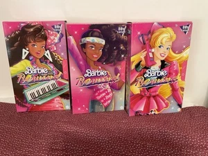 Barbie Rewind 2021 Mattel Edizione Anni 80 Retro Set Bambole - NUOVO - Foto 1 di 14