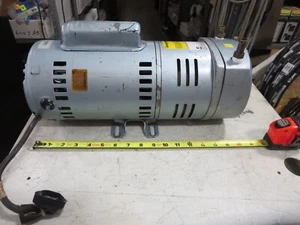 Pompa per vuoto Gast 1423-105Q-G626X 1HP 110-230V 50/60HZ 1PH ricambi e/o riparazione DOA. - Foto 1 di 13