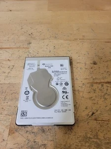 Seagate ST2000LM007 2tb 2 TB SATA Laptop 2.5" Hard Drive HDD - Afbeelding 1 van 3