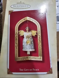 Hallmark Keepsake Natale Il Regalo della Pace Angelo Ornamento Vintage Da Collezione - Foto 1 di 2