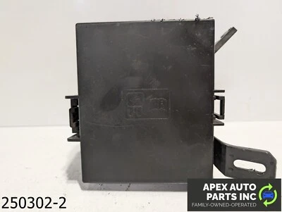 Bloque de conexiones relé caja de fusibles motor Ford Fiesta 2011-2013 fabricante de equipos originales 1,6 L Foto 1 de 4