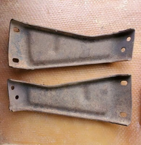 Chevy Rear Bumper Brackets 73 - 80 Outer Non Step Left + Right - Picture 1 of 2