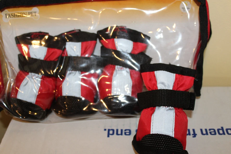 Moda Mascota Rojo Poliéster Botas Pequeñas Nuevas Foto 1 de 3