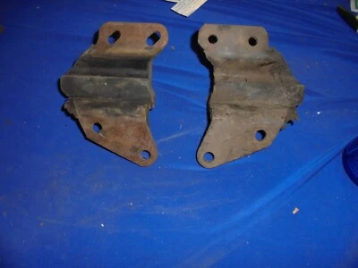 Chevrolet 1951, 1952 Nos GM soportes de motor  Foto 1 de 2