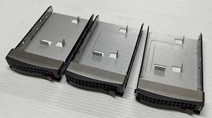 Menge 3x MCP-220-00043-0N Supermicro 3,5" HDD zu 2,5" HDD Konverter Tray - Bild 1 von 2