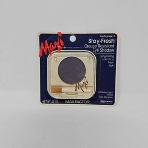 Max Factor Maxi Stay-Fresh Eye Shadow Fresh Grape 2 Discontinued Rare - Picture 1 of 2