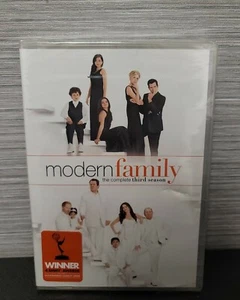 Modern Family: Season 3 - DVD - Brand New/SEALED. Free Shipping. - Picture 1 of 3