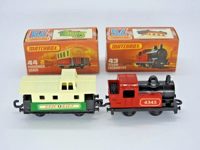 MATCHBOX SUPERFAST 43 + 44 VAPOR LOCO Y AUTOCAR DE PASAJEROS VERDE SIN USAR, EN CAJA 1978-82 Foto 1 de 4