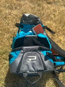 Paxis Twin Lakes Swing Arm Backpack 30 Liter Blue NEW - Picture 1 of 3