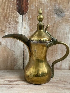 Antique Vintage Brass Dallah 27cm Coffee Pot Kettle Arabian Middle Eastern - Picture 1 of 14