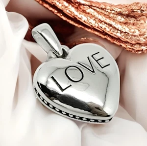 925 STERLING SILVER "LOVE" HEART PENDANT LIGHTWEIGHT, CHAIN SOLD SEPARATELY 1667 - Picture 1 of 3