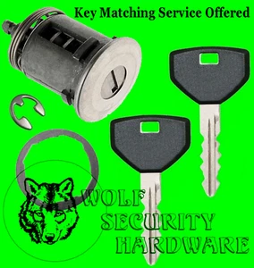Dodge Chrysler Jeep Plymouth SINGLE Door Key Lock Cylinder With 2 Keys - Foto 1 di 2