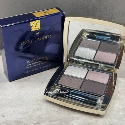 Estee Lauder Pure Color Envy Luxe Eyeshadow Quad - 05 Grey Haze Full Size - Image 1 of 2