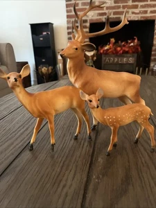 3 Vintage Plastic Deer Hong Kong Buck Doe Fawn - Picture 1 of 15