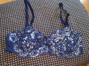 Victoria’s Secret Dreams Angel Push Up Bügel-BH ohne Polster Größe 34B - Bild 1 von 6