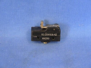 Honeywell BZ-2RW825-A2 Micro Switch Roller head - Picture 1 of 3