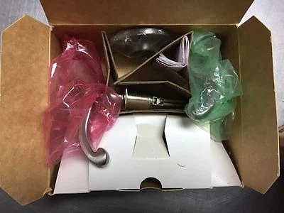 Yale 101SL - Passage  Leverset Savannah 101 SL  Satin Nickel  US15 Finish - Image 1 of 4