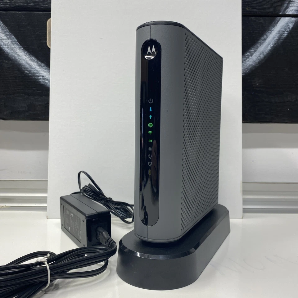 Motorola MG7711 Black 24x8 Cable Modem Plus AC1900 Router With AC Power Adapter - Image 1 of 4
