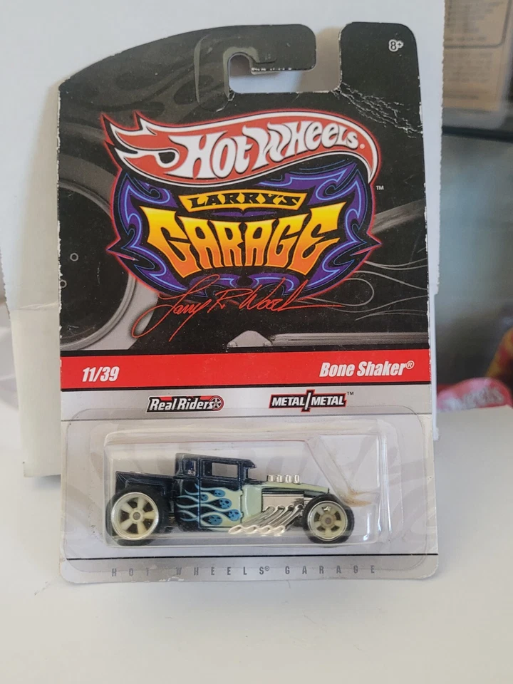 Tarjeta usada Hot Wheels "Bone Shaker" Larry's Garage Series 2009 (azul) 1/64 Foto 1 de 4