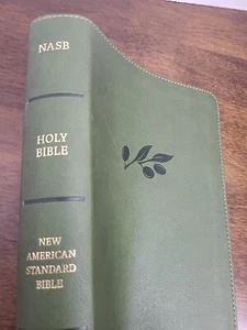 NASB 2022 Reference Bible Large Print Olive Leather New American Standard Maps - Bild 1 von 9