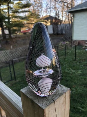 Único Arte Grande Vidrio Forma Huevo Amatista Oscura Flor Blanca y Remolino Estante Decoración Foto 1 de 4