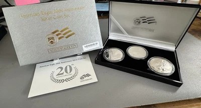 2006 U.S. Silver Eagle 20th Anniversary Set *3 Coins in Box w/COA & Outer Sleeve - Image 1 of 4