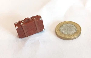 KLEINER AKTENKOFFER WW2 DIORAMA MODELLPANZER 120mm Maßstab 1 18 / 1 16 - Bild 1 von 3
